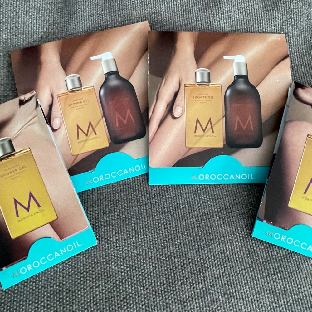 Moroccanoil 4 Shower Gel Cleanser & 2 Body Lotion
Moisturizer Sampler Set